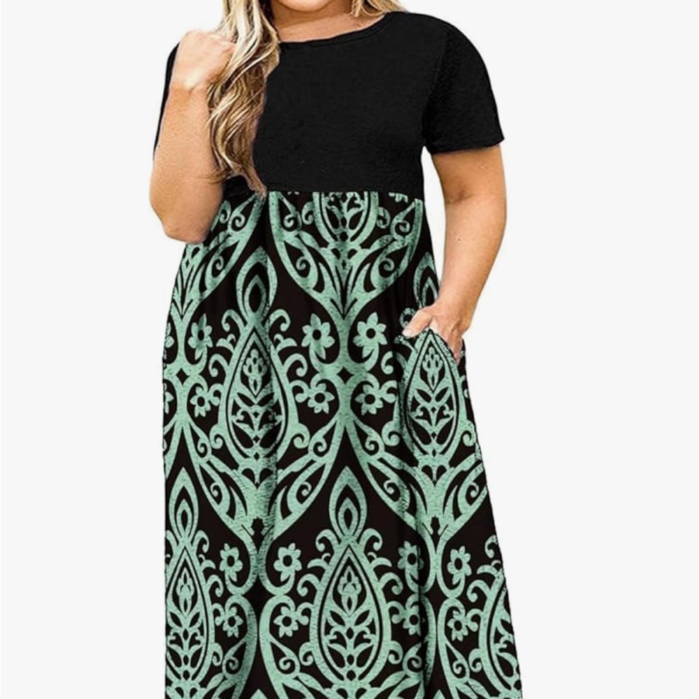 Women's Short Sleeve Plus Size Maxi Dress with Pockets